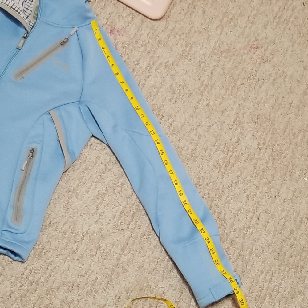 H.P.- Under Armour- Performance Light Blue Medium… - image 8